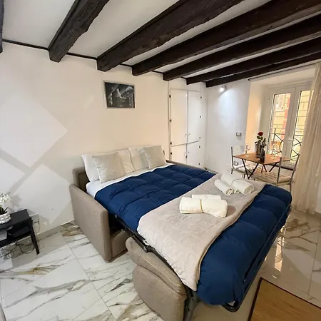 Apartment Nest At Campo De Fiori And Navona Square *